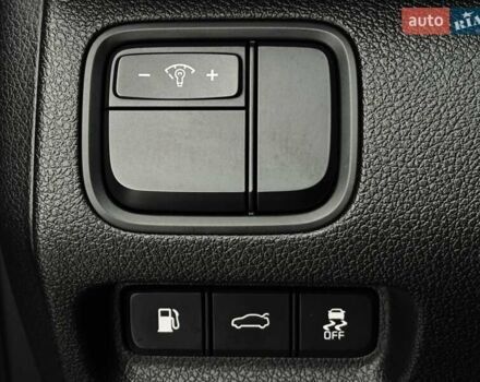 Білий Кіа Оптіма, об'ємом двигуна 2.4 л та пробігом 68 тис. км за 11700 $, фото 29 на Automoto.ua