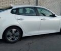 Белый Киа Оптима, объемом двигателя 2 л и пробегом 130 тыс. км за 15500 $, фото 8 на Automoto.ua