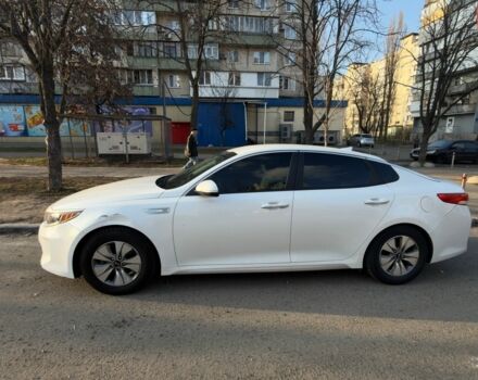 Білий Кіа Оптіма, об'ємом двигуна 2 л та пробігом 134 тис. км за 12700 $, фото 1 на Automoto.ua