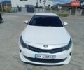 Білий Кіа Оптіма, об'ємом двигуна 2 л та пробігом 230 тис. км за 16950 $, фото 36 на Automoto.ua