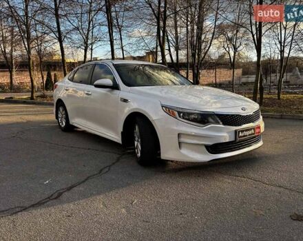 Белый Киа Оптима, объемом двигателя 2.4 л и пробегом 160 тыс. км за 8000 $, фото 6 на Automoto.ua