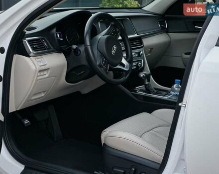 Белый Киа Оптима, объемом двигателя 2.36 л и пробегом 110 тыс. км за 12500 $, фото 18 на Automoto.ua