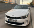 Білий Кіа Оптіма, об'ємом двигуна 2 л та пробігом 68 тис. км за 17500 $, фото 1 на Automoto.ua