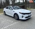 Белый Киа Оптима, объемом двигателя 2 л и пробегом 80 тыс. км за 16700 $, фото 2 на Automoto.ua