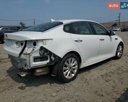 Белый Киа Оптима, объемом двигателя 0 л и пробегом 128 тыс. км за 1700 $, фото 2 на Automoto.ua