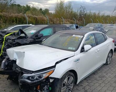 Белый Киа Оптима, объемом двигателя 2 л и пробегом 66 тыс. км за 11500 $, фото 4 на Automoto.ua