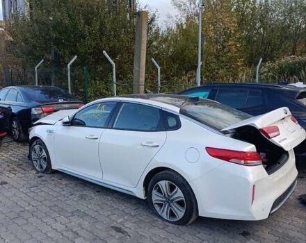 Белый Киа Оптима, объемом двигателя 2 л и пробегом 66 тыс. км за 11500 $, фото 5 на Automoto.ua