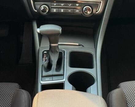 Білий Кіа Оптіма, об'ємом двигуна 2.4 л та пробігом 120 тис. км за 10200 $, фото 13 на Automoto.ua