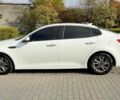 Білий Кіа Оптіма, об'ємом двигуна 2.4 л та пробігом 142 тис. км за 12000 $, фото 7 на Automoto.ua