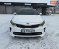 Белый Киа Оптима, объемом двигателя 2 л и пробегом 190 тыс. км за 13800 $, фото 1 на Automoto.ua