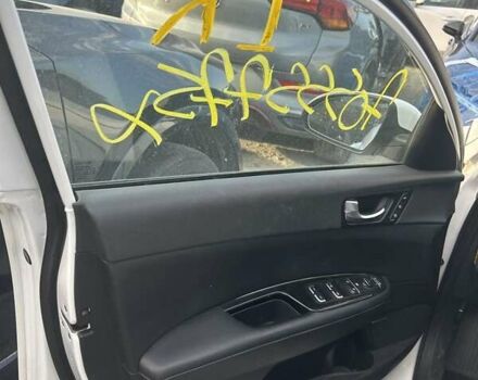 Белый Киа Оптима, объемом двигателя 2 л и пробегом 66 тыс. км за 11500 $, фото 15 на Automoto.ua