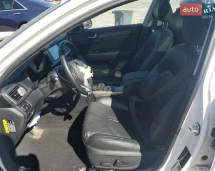 Белый Киа Оптима, объемом двигателя 2 л и пробегом 65 тыс. км за 11500 $, фото 3 на Automoto.ua
