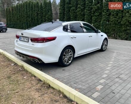 Білий Кіа Оптіма, об'ємом двигуна 2 л та пробігом 80 тис. км за 16900 $, фото 3 на Automoto.ua