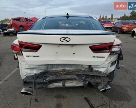 Киа Оптима 2019 в Киеве на Automoto.ua Белый Киа Оптима, объемом двигателя 2 л и пробегом 107 тыс. км за 2000 $, фото 2 на Automoto.ua