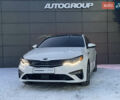 Белый Киа Оптима, объемом двигателя 2 л и пробегом 70 тыс. км за 21800 $, фото 3 на Automoto.ua