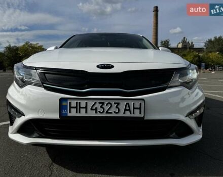 Белый Киа Оптима, объемом двигателя 2 л и пробегом 78 тыс. км за 20900 $, фото 6 на Automoto.ua