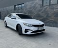 Білий Кіа Оптіма, об'ємом двигуна 2 л та пробігом 213 тис. км за 6700 $, фото 1 на Automoto.ua