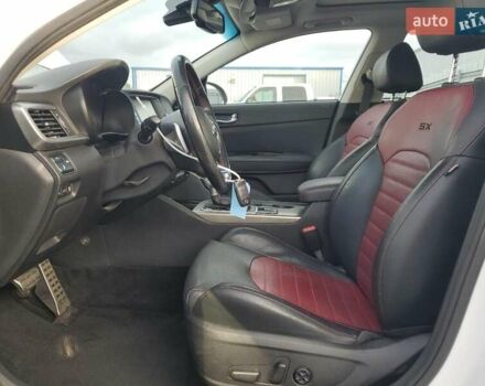 Киа Оптима 2019 в Киеве на Automoto.ua Белый Киа Оптима, объемом двигателя 2 л и пробегом 107 тыс. км за 2000 $, фото 6 на Automoto.ua
