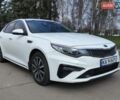 Білий Кіа Оптіма, об'ємом двигуна 1.6 л та пробігом 262 тис. км за 13950 $, фото 1 на Automoto.ua