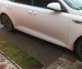Белый Киа Оптима, объемом двигателя 1.69 л и пробегом 290 тыс. км за 12500 $, фото 1 на Automoto.ua