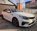 Білий Кіа Оптіма, об'ємом двигуна 1.6 л та пробігом 190 тис. км за 16000 $, фото 3 на Automoto.ua