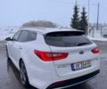 Белый Киа Оптима, объемом двигателя 0 л и пробегом 124 тыс. км за 17200 $, фото 3 на Automoto.ua