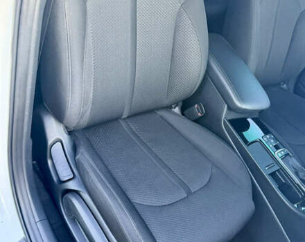 Белый Киа Оптима, объемом двигателя 1.6 л и пробегом 195 тыс. км за 15555 $, фото 24 на Automoto.ua