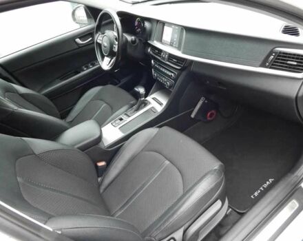 Білий Кіа Оптіма, об'ємом двигуна 0 л та пробігом 158 тис. км за 9999 $, фото 17 на Automoto.ua