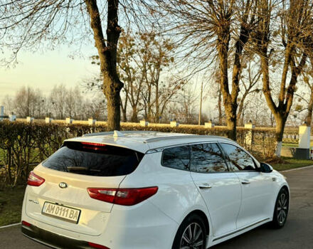 Белый Киа Оптима, объемом двигателя 1.6 л и пробегом 190 тыс. км за 16500 $, фото 5 на Automoto.ua