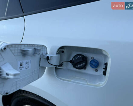 Белый Киа Оптима, объемом двигателя 1.6 л и пробегом 190 тыс. км за 16500 $, фото 10 на Automoto.ua