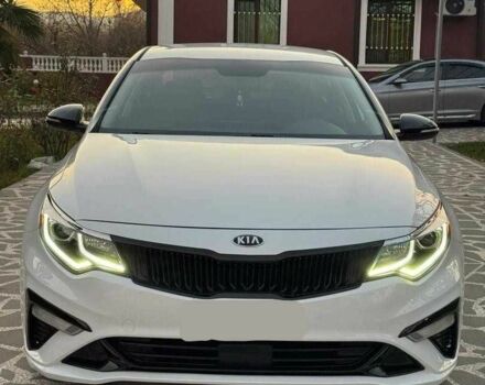 Белый Киа Оптима, объемом двигателя 1.6 л и пробегом 35 тыс. км за 8800 $, фото 9 на Automoto.ua