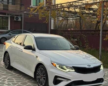 Белый Киа Оптима, объемом двигателя 1.6 л и пробегом 35 тыс. км за 8800 $, фото 5 на Automoto.ua
