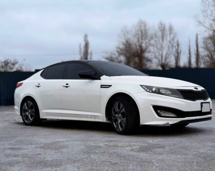 Білий Кіа Оптіма, об'ємом двигуна 2 л та пробігом 287 тис. км за 8250 $, фото 1 на Automoto.ua