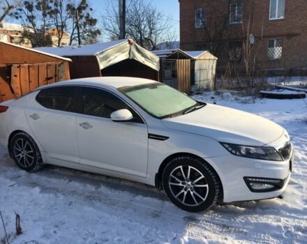 Білий Кіа Оптіма, об'ємом двигуна 2 л та пробігом 320 тис. км за 3999 $, фото 1 на Automoto.ua