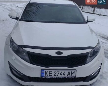 Білий Кіа Оптіма, об'ємом двигуна 2 л та пробігом 167 тис. км за 9000 $, фото 1 на Automoto.ua