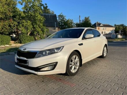 Кіа Оптіма 2011 у Подільськ (Котовськ) на Automoto.ua Білий Кіа Оптіма, об'ємом двигуна 2 л та пробігом 177 тис. км за 9300 $, фото 1 на Automoto.ua