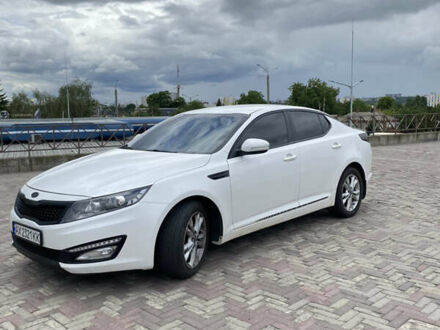 Киа Оптима 2011 в Харькове на Automoto.ua Белый Киа Оптима, объемом двигателя 2 л и пробегом 245 тыс. км за 10200 $, фото 1 на Automoto.ua