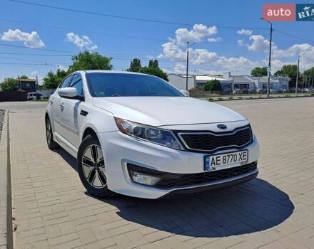 Белый Киа Оптима, объемом двигателя 2.36 л и пробегом 225 тыс. км за 9700 $, фото 1 на Automoto.ua