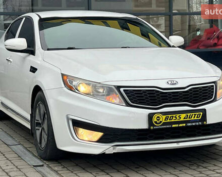 Білий Кіа Оптіма, об'ємом двигуна 2.36 л та пробігом 270 тис. км за 10000 $, фото 1 на Automoto.ua