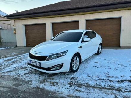 Белый Киа Оптима, объемом двигателя 2 л и пробегом 223 тыс. км за 8500 $, фото 1 на Automoto.ua