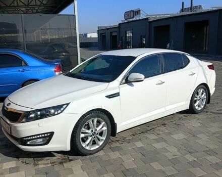 Белый Киа Оптима, объемом двигателя 2 л и пробегом 208 тыс. км за 9500 $, фото 1 на Automoto.ua