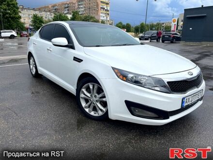 Киа Оптима 2012 в Харькове на Automoto.ua Белый Киа Оптима, объемом двигателя 2.4 л и пробегом 200 тыс. км за 9999 $, фото 1 на Automoto.ua