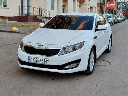 Кіа Оптіма 2012 у Харкові на Automoto.ua Білий Кіа Оптіма, об'ємом двигуна 2.36 л та пробігом 191 тис. км за 8000 $, фото 1 на Automoto.ua