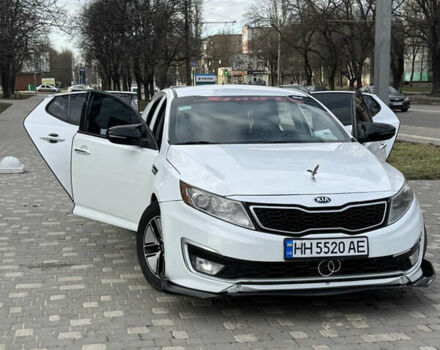 Білий Кіа Оптіма, об'ємом двигуна 2.36 л та пробігом 126 тис. км за 9700 $, фото 1 на Automoto.ua