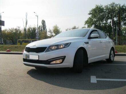 Белый Киа Оптима, объемом двигателя 1.7 л и пробегом 130 тыс. км за 12800 $, фото 1 на Automoto.ua