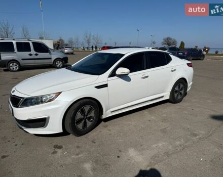 Білий Кіа Оптіма, об'ємом двигуна 2.36 л та пробігом 279 тис. км за 8500 $, фото 1 на Automoto.ua