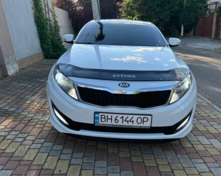 Білий Кіа Оптіма, об'ємом двигуна 2 л та пробігом 365 тис. км за 7800 $, фото 1 на Automoto.ua