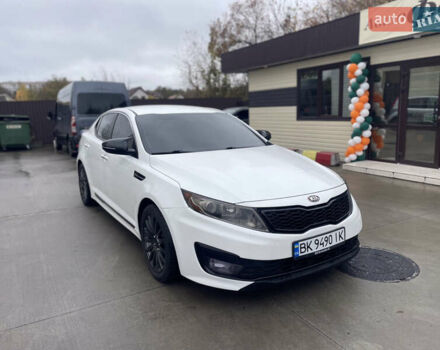 Белый Киа Оптима, объемом двигателя 2.4 л и пробегом 302 тыс. км за 8500 $, фото 1 на Automoto.ua