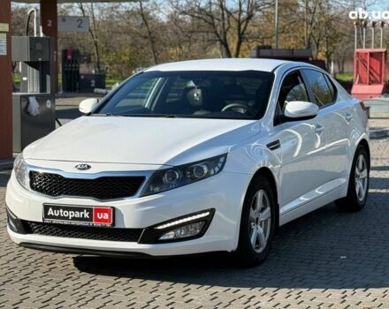 Белый Киа Оптима, объемом двигателя 2 л и пробегом 222 тыс. км за 9440 $, фото 1 на Automoto.ua