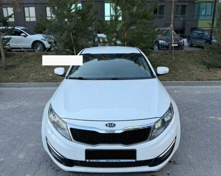 Белый Киа Оптима, объемом двигателя 2 л и пробегом 187 тыс. км за 10900 $, фото 1 на Automoto.ua